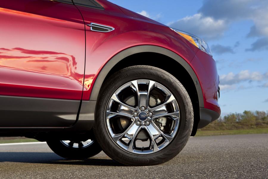  Ford Escape 2013 года  (фото 133 из 222)